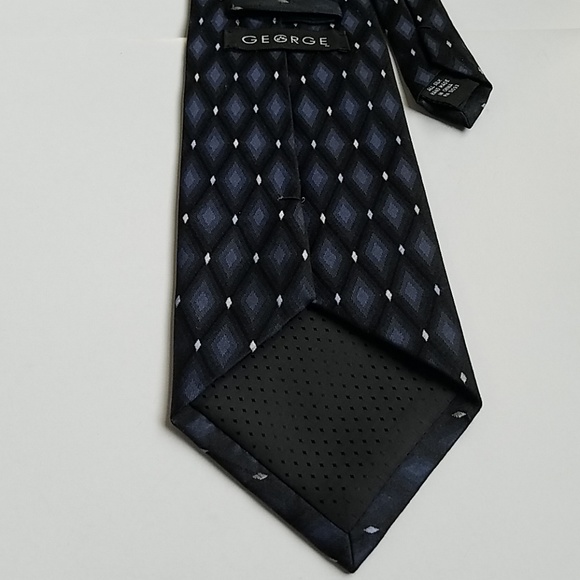 George Neck Tie - Picture 2 of 4